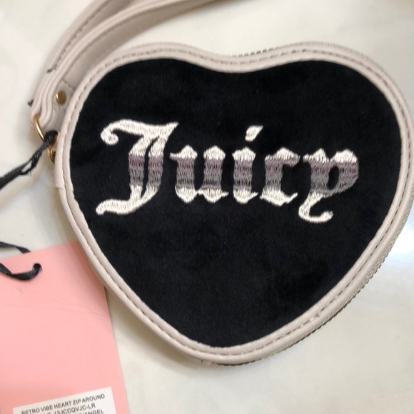 Juicy Couture Retro Vibe Liquorice & Angel Heart Zip Around Wristlet NWT - Picture 4 of 15